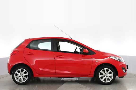 Mazda 2 6 of 16