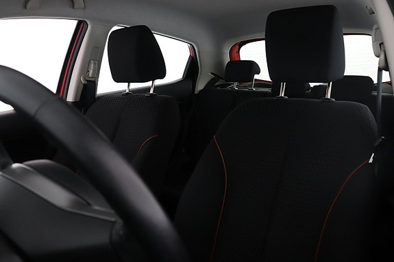 Mazda 2 12 of 16