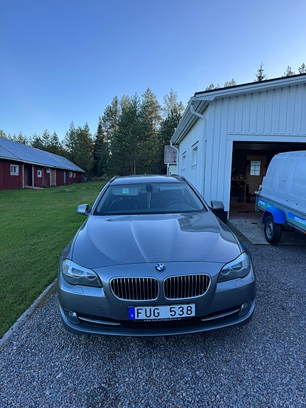 BMW 525d 3 of 7