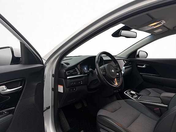 Kia Niro 9 of 28