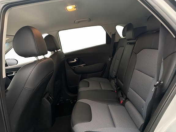 Kia Niro 14 of 28