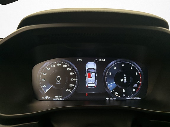 Volvo XC40 17 of 30