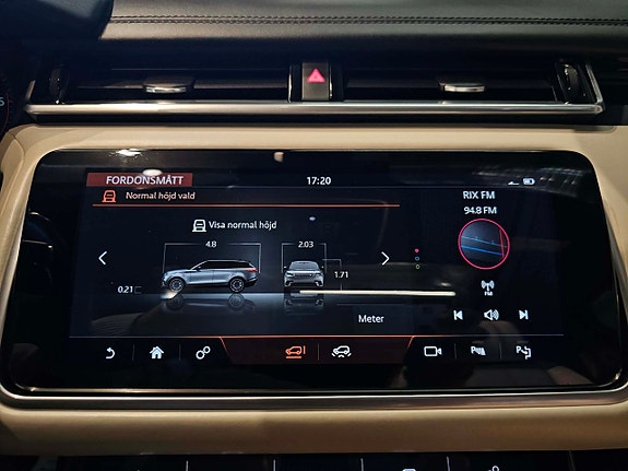 Land Rover Range Rover Velar 19 of 28