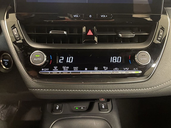 Toyota Corolla 16 of 16