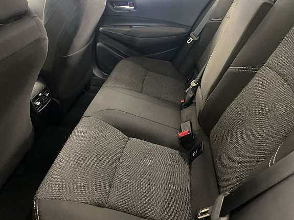 Toyota Corolla 7 of 16