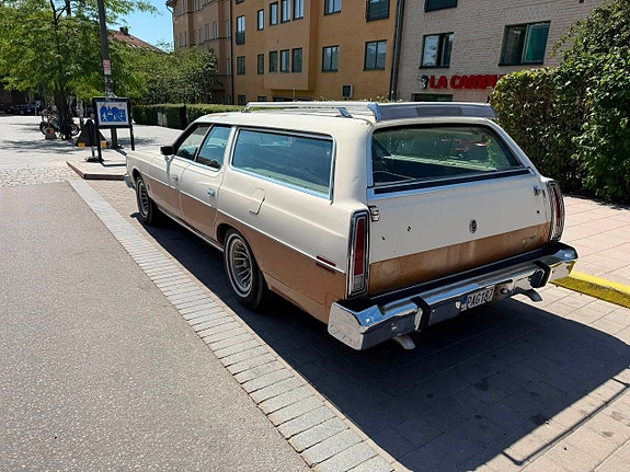 Ford LTD 3 of 8