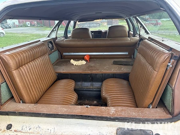 Ford LTD 8 of 8