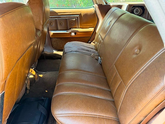 Ford LTD 7 of 8