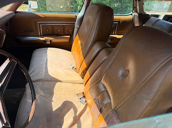 Ford LTD 6 of 8