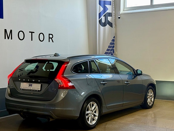 Volvo V60 3 of 23