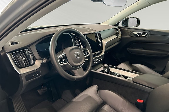 Volvo XC60 7 of 29