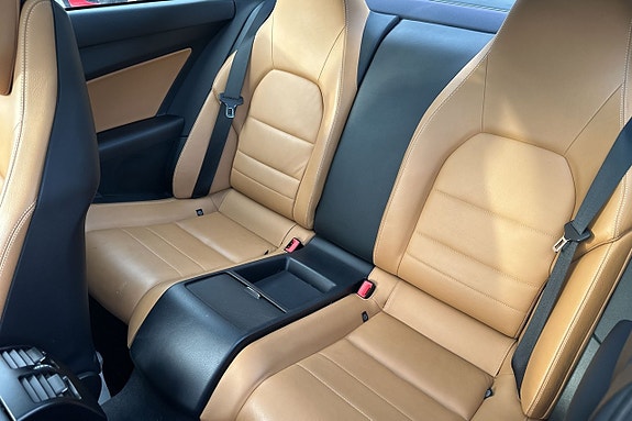 Mercedes-Benz E250 24 of 30