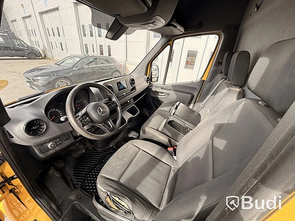 Mercedes-Benz Sprinter 311 26 of 27