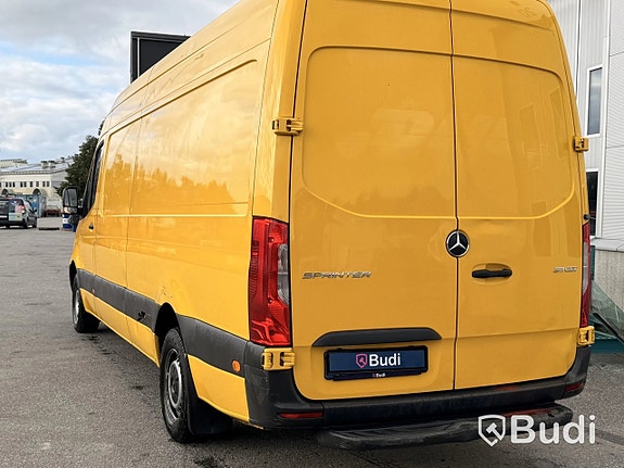 Mercedes-Benz Sprinter 311 17 of 27