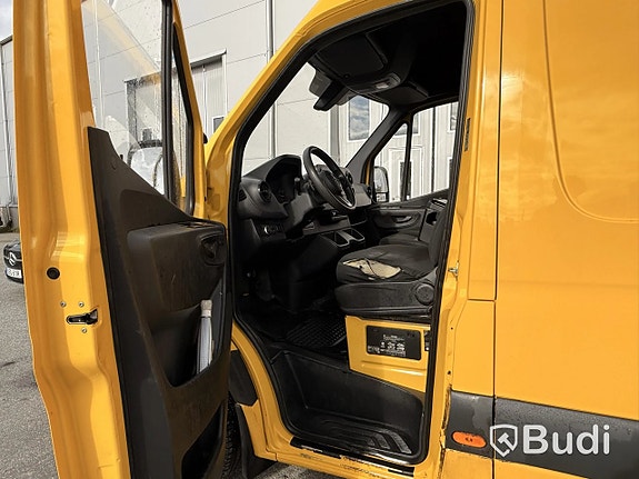 Mercedes-Benz Sprinter 311 22 of 27