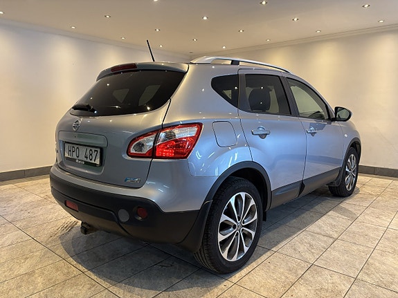Nissan Qashqai 4 of 17