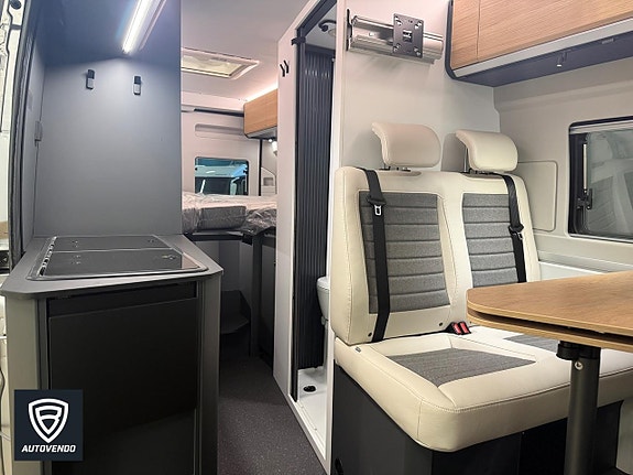 Adria TWIN SELECT 640 SLB 8 of 17