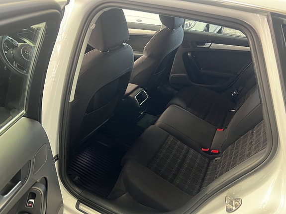 Audi A4 10 of 17