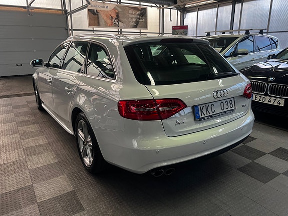 Audi A4 3 of 17