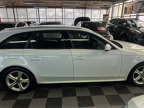 Audi A4 6 of 17
