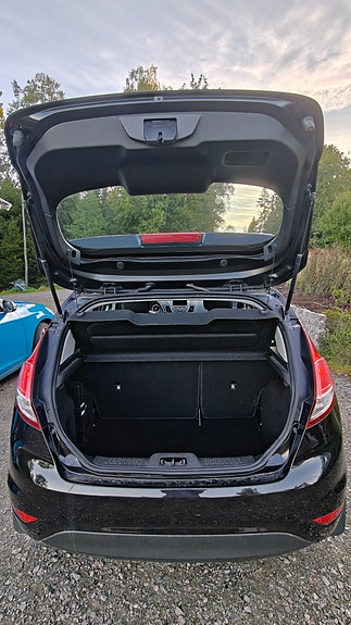 Ford Fiesta 5 of 6