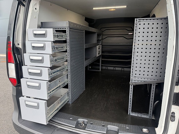 Volkswagen Caddy Maxi 11 of 25