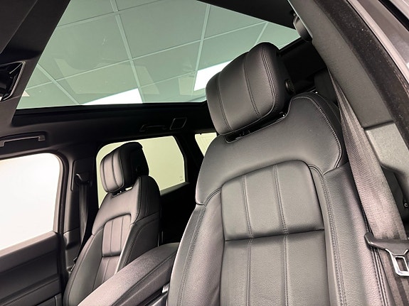 Land Rover Range Rover Sport 7 of 14