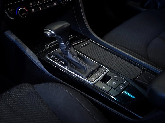 Kia Optima 11 of 14