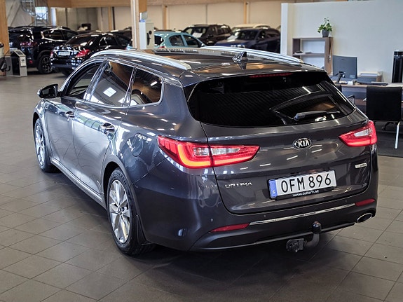 Kia Optima 4 of 14