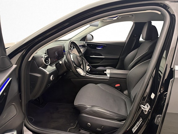 Mercedes-Benz C220 12 of 30