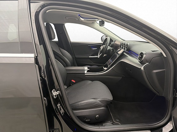 Mercedes-Benz C220 26 of 30