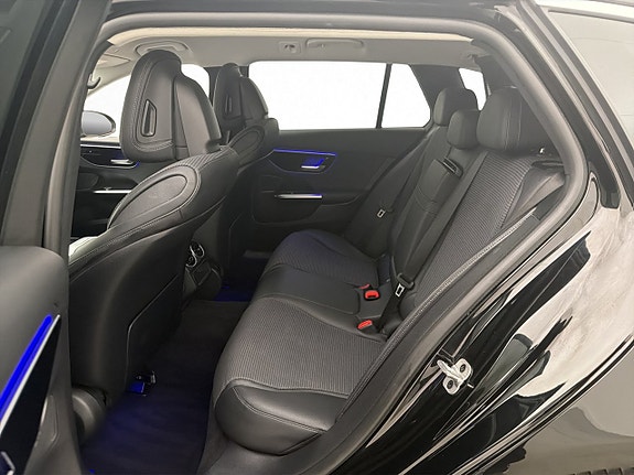 Mercedes-Benz C220 28 of 30