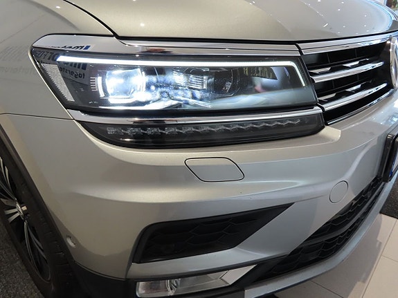 Volkswagen Tiguan 4 of 26