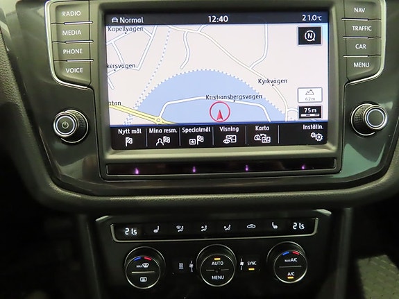 Volkswagen Tiguan 15 of 26