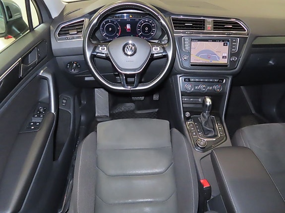 Volkswagen Tiguan 8 of 26