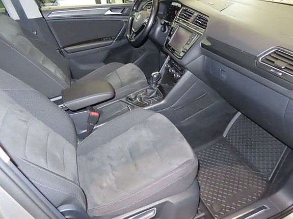 Volkswagen Tiguan 9 of 26