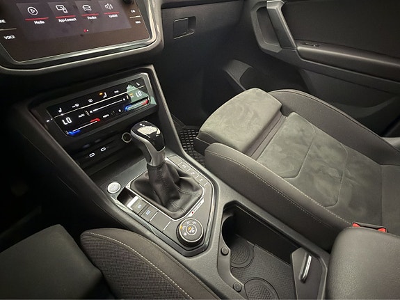 Volkswagen Tiguan 24 of 30