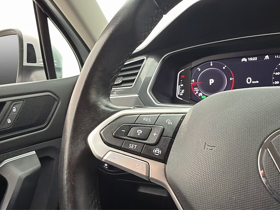 Volkswagen Tiguan 15 of 30