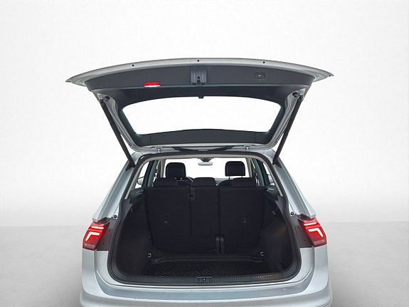Volkswagen Tiguan 29 of 30