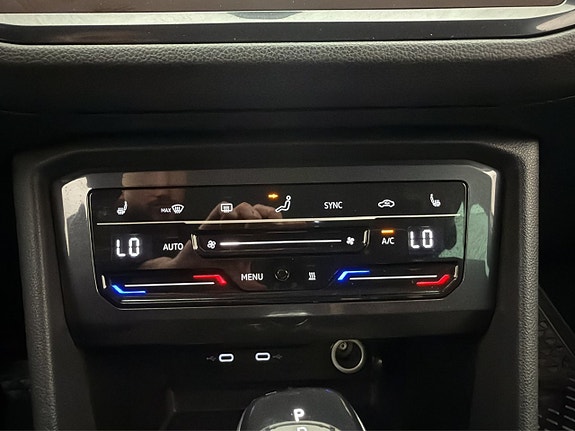 Volkswagen Tiguan 23 of 30