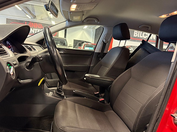 Skoda Rapid Spaceback 12 of 16