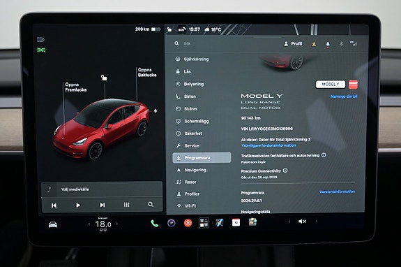 Tesla Model Y 14 of 27