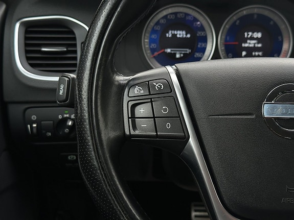 Volvo V60 16 of 30