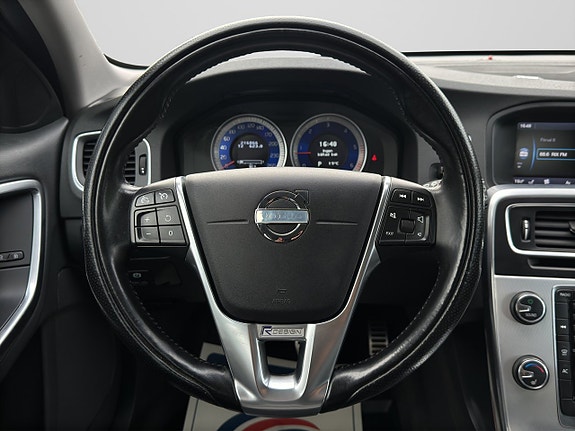 Volvo V60 15 of 30