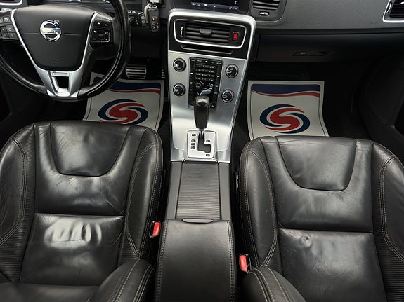 Volvo V60 25 of 30