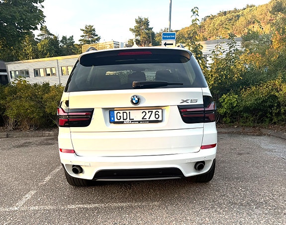 BMW X5 3 of 8