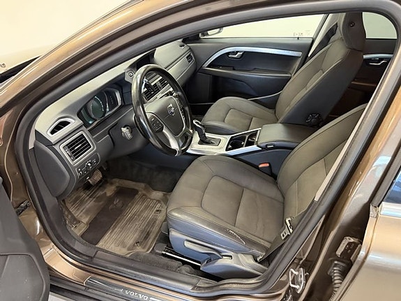Volvo XC70 8 of 8