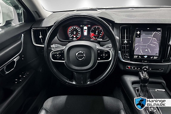 Volvo V90 Cross Country 21 of 30