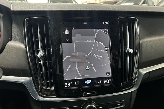 Volvo V90 Cross Country 15 of 30