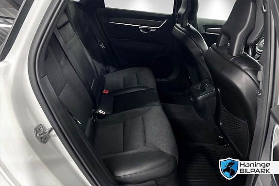 Volvo V90 Cross Country 19 of 30
